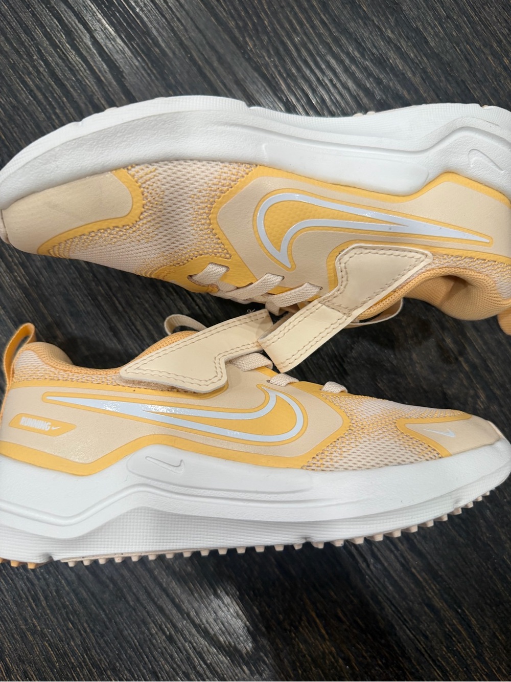 Nike Cosmic Runner (PSV) Guava Ice/S-White Kid's Slip On Sneakers - Size 12C